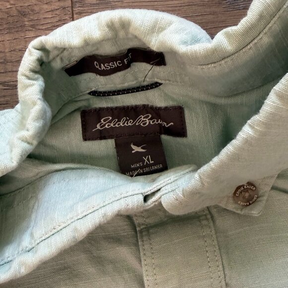 Men's Eddie Bauer Collared Button Up in Mint Green Classic Fit - Picture 2 of 3
